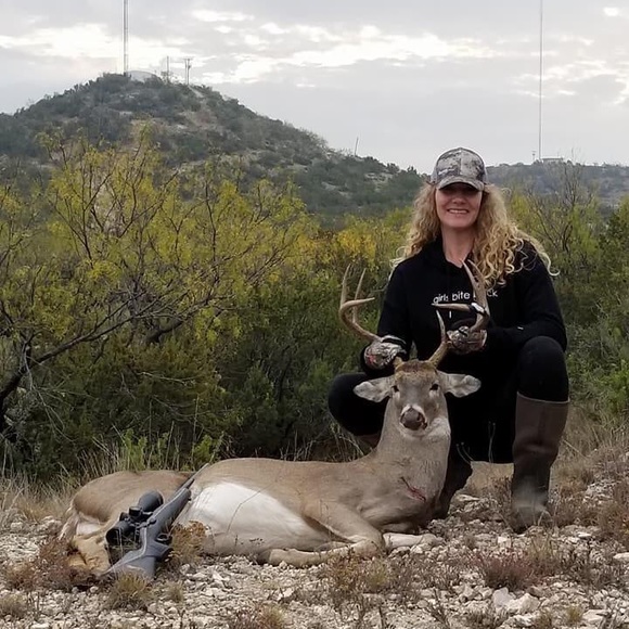 Meet Posher Ambassador, Anna - Picture 3 of 10